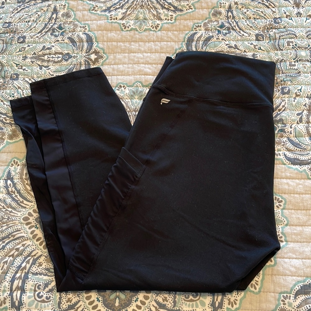 Fabletics capri workout pants